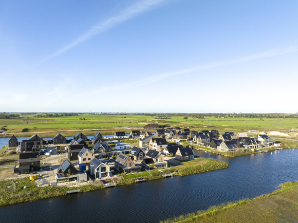 从上面看坎彭附近的里夫村建筑工地图片下载