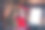 穿着红色毛衣的开朗、凉爽、快活的女孩在室内独自跳舞的圣诞早晨主题派对照片图片下载