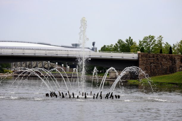 日本公园喷泉景观照片图片下载