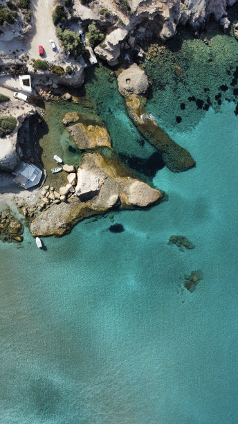 菲里普拉卡海滩，米洛斯岛，基克拉迪群岛，希腊。无人驾驶飞机的照片图片下载