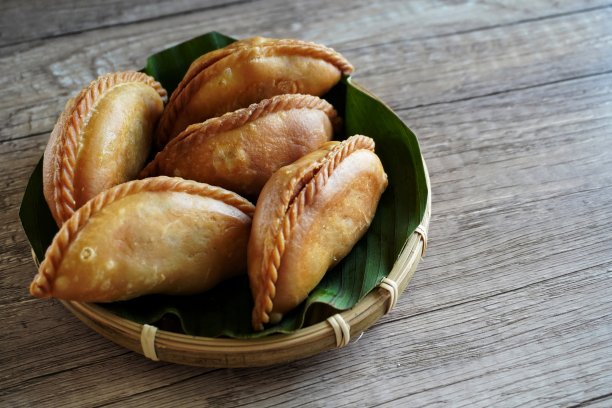 马来西亚传统小吃卡里巴的特写图片。图片下载