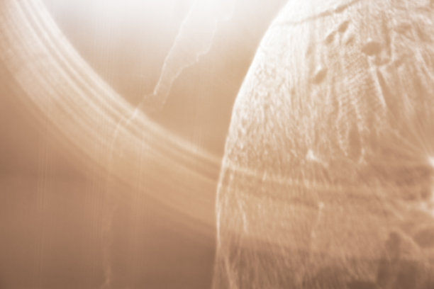 散焦的抽象空间背景，来自阳光的耀斑。五彩闪耀的阳光眩光，闪闪发光的美学质感，渐变的色彩，行星或宇宙主题，抽象的自然照片，阳光眩光图片下载