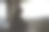 剪影沮丧的女人悲伤地坐在卧室的床上。悲伤的亚洲女性患有抑郁症失眠醒来，独自坐在床上在卧室。抑郁症健康人的概念。图片下载