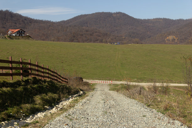 山区农场的照片。生态环境图片下载