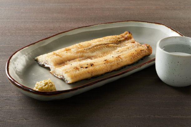 日本传统菜肴烤鳗鱼的图片图片下载