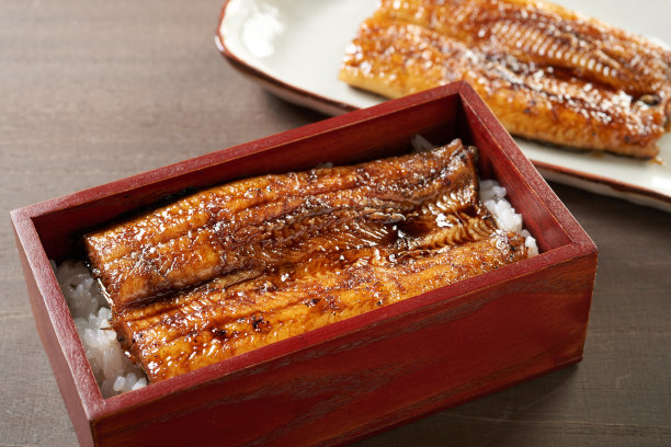 日本传统菜肴鳗鱼烧的图片图片下载