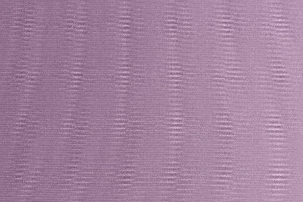 精致的真丝织物纹理图案背景，光泽明亮的粉紫色色调图片下载