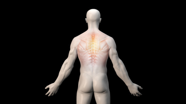 运动男性的上脊柱疼痛图片下载