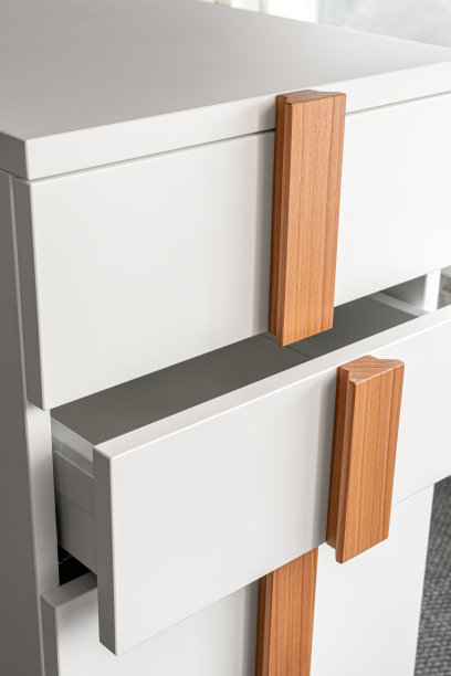 时尚的白色办公便器，有开放式抽屉图片下载