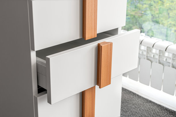 时尚的白色办公便器，有开放式抽屉图片下载