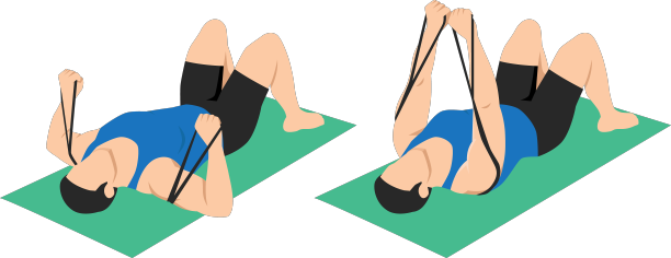 男子在地板上做屈式卧胸按压图片下载