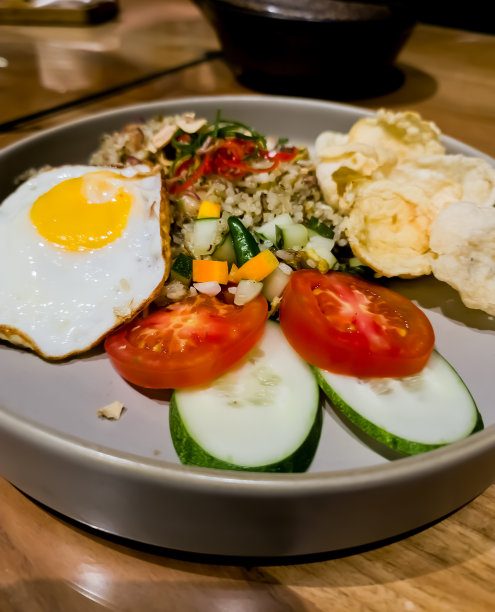 牛肉炒饭，单面煎蛋图片下载