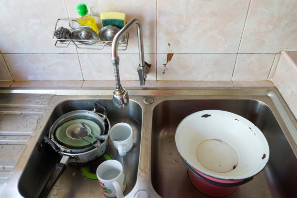 玻璃杯、锅、盘、碗使用后图片下载