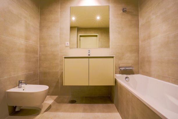 现代米色浴室的室内照片图片下载