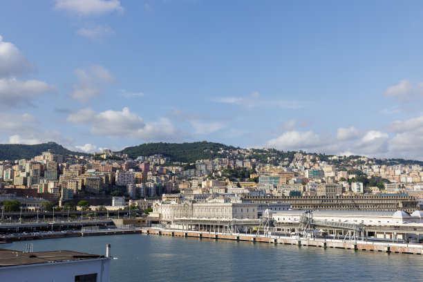 热那亚港图片下载