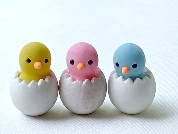 回到学校的铅笔橡皮。图片下载