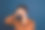 照片上疲惫不堪的女人穿着棕色丝绸衬衫，戴着眼镜，手前额高温孤立的蓝色背景图片下载