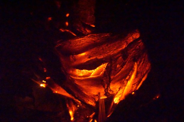 火苗，烟雾背景图片下载