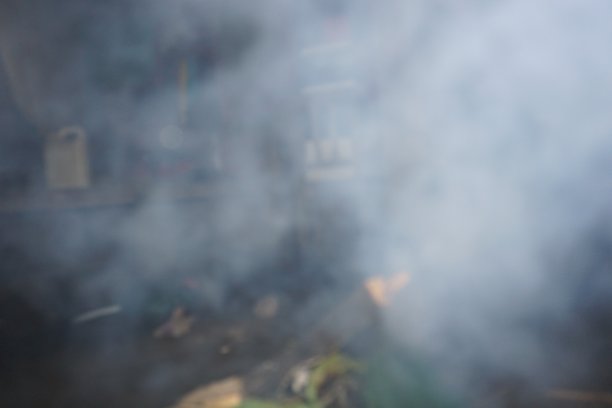 烟的背景图片下载