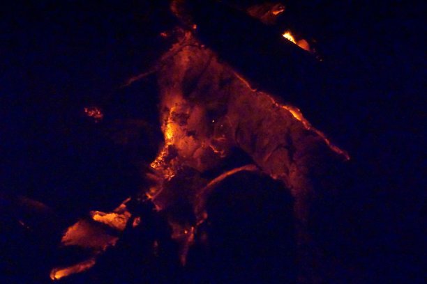 火苗，烟雾背景图片下载