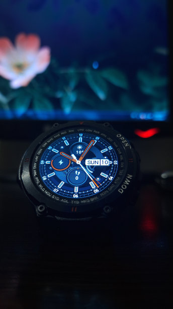 电子表在太阳10点05分图片下载