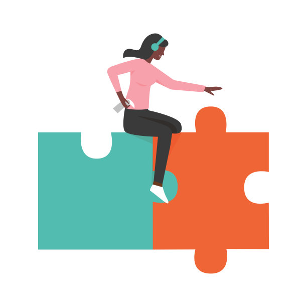 戴耳机的女人拿着纸质文件，小小的女性角色坐在两块拼图上图片下载