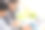 年轻人教老人如何用笔记本电脑使用信用卡网上购物图片下载