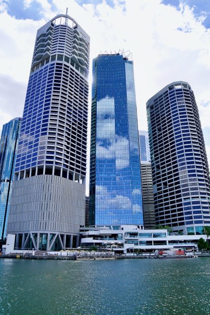 布里斯班的心脏，玻璃幕墙，鹰街，昆士兰图片下载