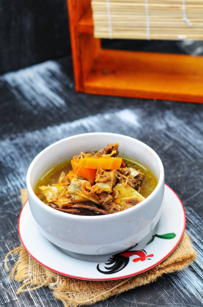 煮骨汤图片下载