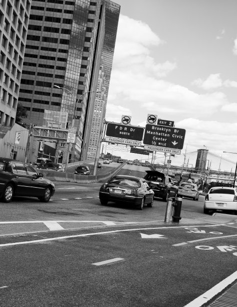 曼哈顿下城的交通。图片下载