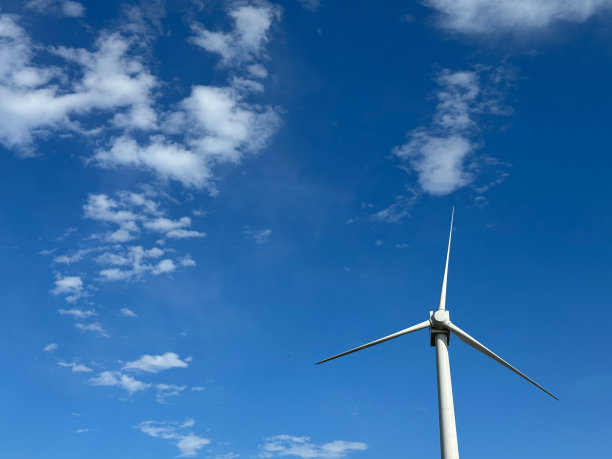 自然风光的图片-海，山，天空，蓝天，云，河流，森林，树木，波浪图片下载