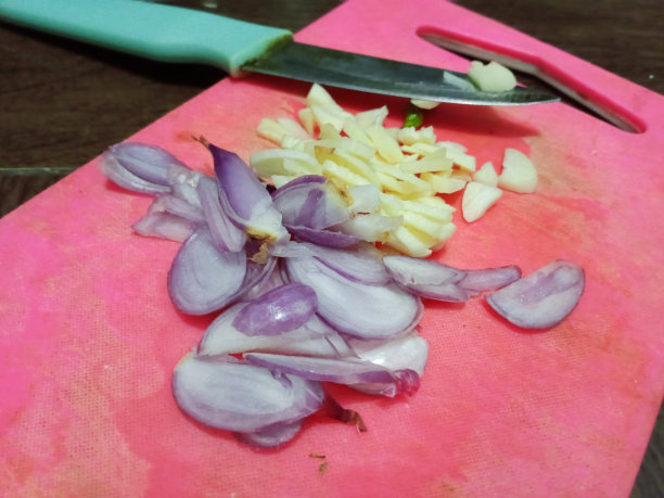 切片后与厨房香料合影图片下载