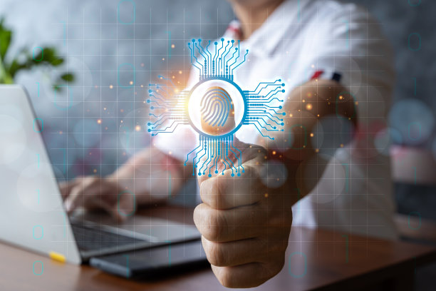 男士登录采用指纹扫描技术。安全概念和指纹密码控制技术的未来。图片下载