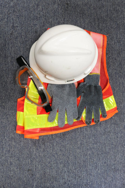 建筑工人必须拥有的安全设备照片图片下载