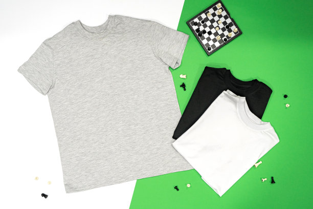 棉质校服和运动衫，裤子和t恤图片下载