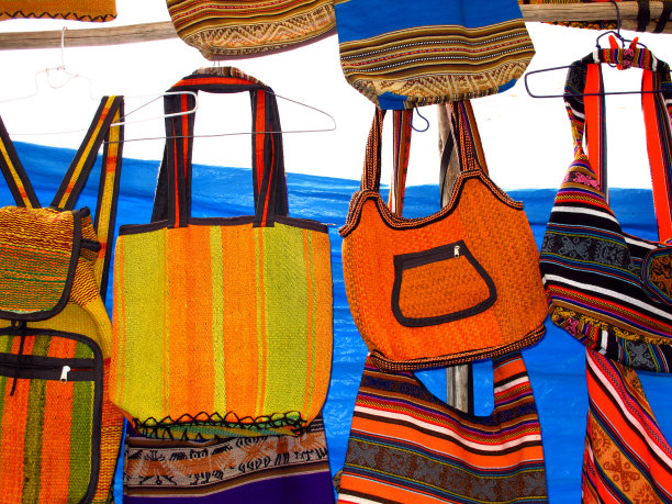 秘鲁皮斯科市的当地市场图片下载