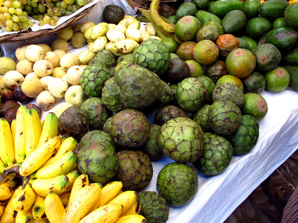 秘鲁皮斯科市的当地市场图片下载