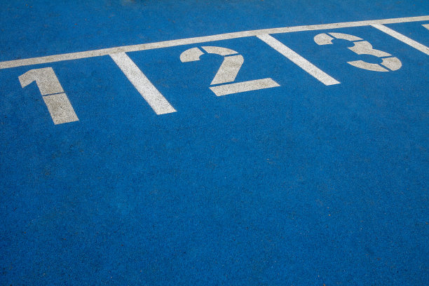 运动员跑道或跑道上有三个数字(1、2、3)图片下载