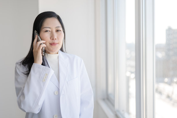 医学的女孩图片下载