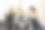 快乐的多民族年轻和年长的办公室同事庆祝胜利图片下载