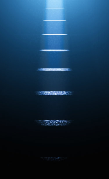 夜晚的石头楼梯图片下载