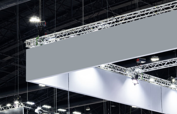 悬挂灰色室内广告牌剪贴路径模拟图片下载