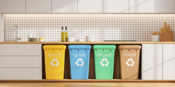家庭厨房内部和不同类型的垃圾彩色垃圾箱图片下载