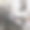 不锈钢洗涤水槽，水龙头可调，橱柜，白色瓷砖墙靠窗货架商业，专业餐厅，面包店厨房图片下载