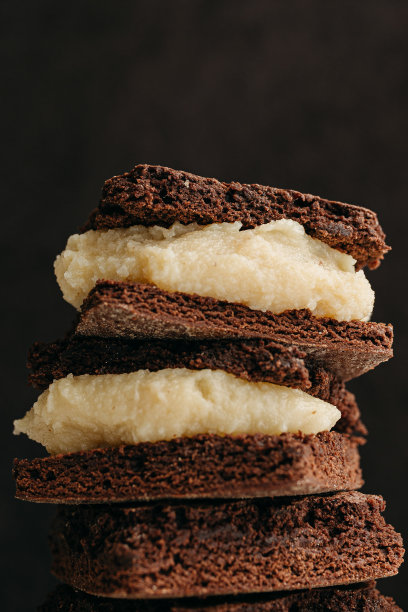 巧克力布朗尼配北京红酒图片下载