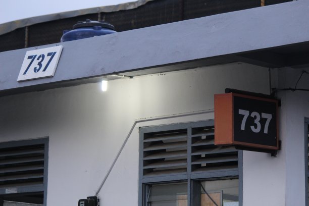 铁路交通驿站建筑的切割图片下载