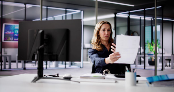 用手机拍摄文件图片或照片图片下载