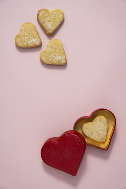 心形饼干的情人节与复制空间-股票照片图片下载