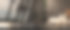 在现代浴室里，你可以在豪华的黑色大理石桌子上展示你的产品，桌子上有洗漱用品图片下载