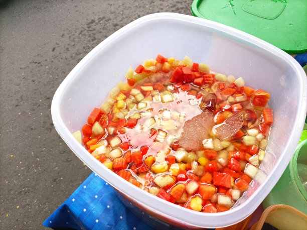 早餐时的水果冰照片图片下载